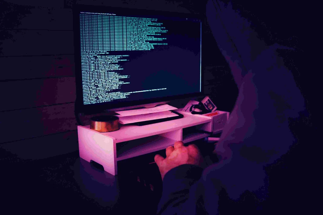 compressed_cybre-crime-2024-10-18-06-38-12-utc