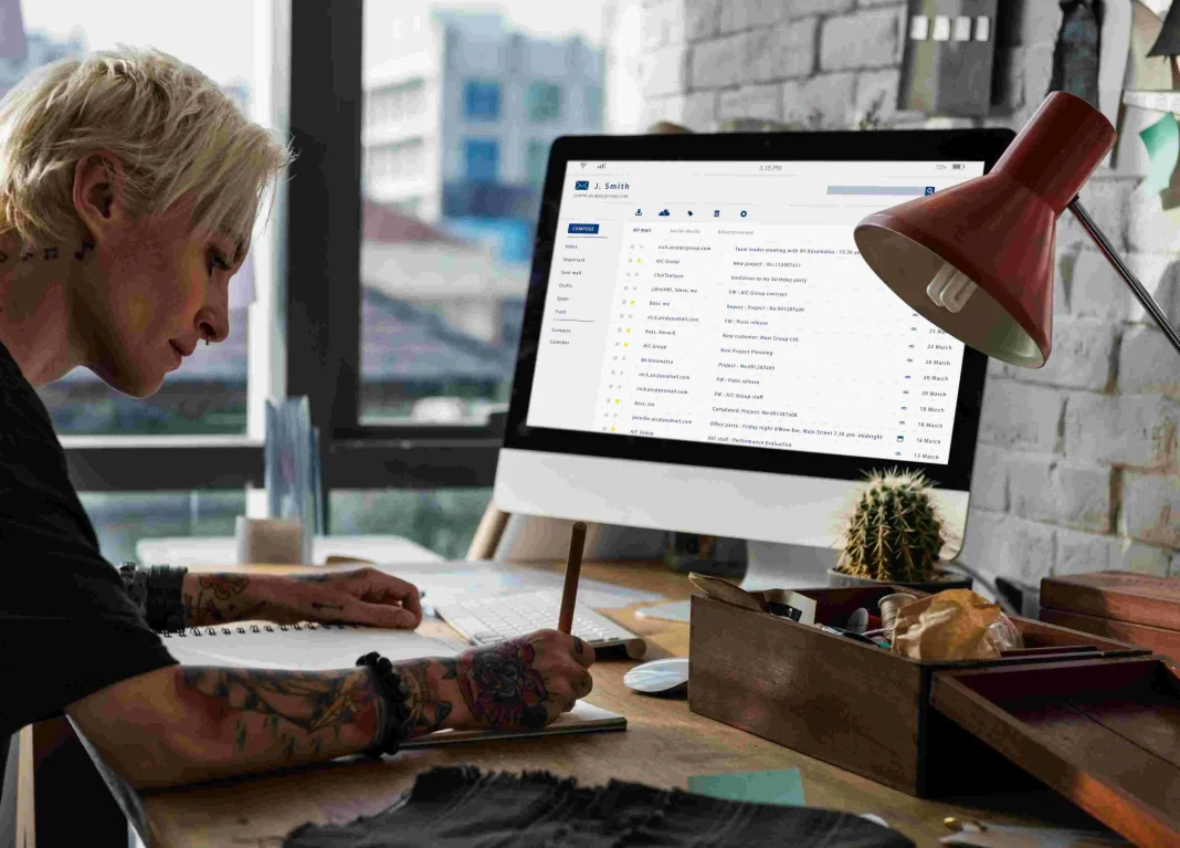 compressed_email-inbox-message-list-online-interface-2023-11-27-04-49-20-utc